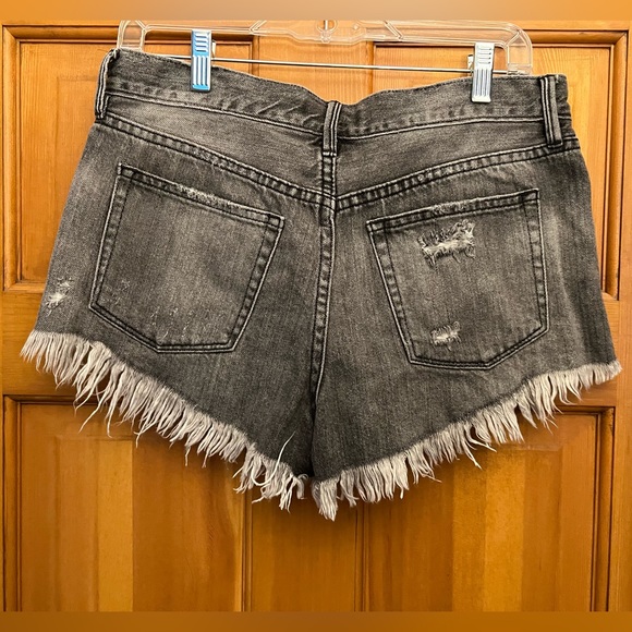 We the Free - Women’s Frayed Denim Shorts -27 - Picture 5 of 7